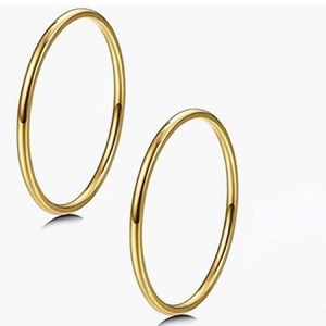 GOLD TONE RINGS | Set of 2 gold tone stainless steel rings in size 3 NEW